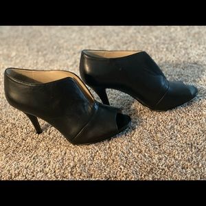 Black Nine West open toes heel